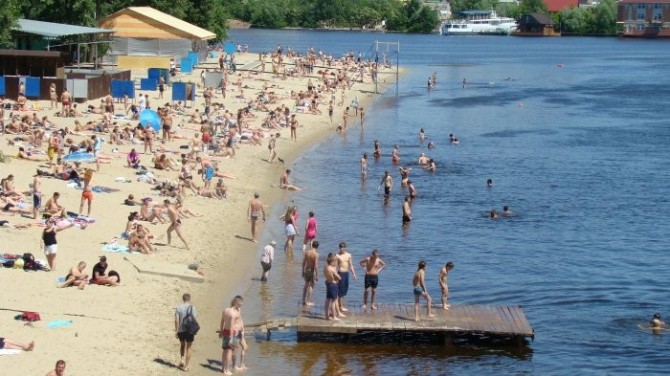 Когда в Киеве закрывается пляжный сезон?